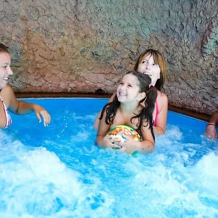 Holiday Village Il Paese Di Ciribi, Holiday home