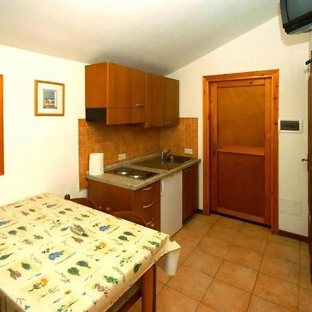 Holiday Village Il Paese Di Ciribi, 度假居 *