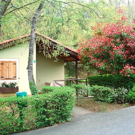 Holiday Village Il Paese Di Ciribi, 度假居 切里亚莱