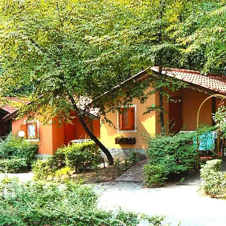 Holiday Village Il Paese Di Ciribi, Feriehus
